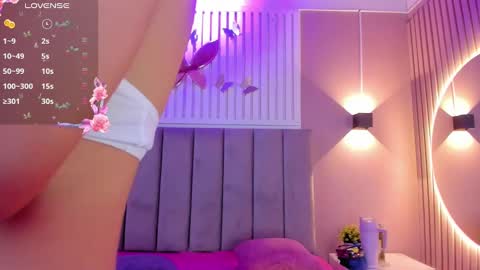 Cristal  online show from March 8, 2025, 3:50 am