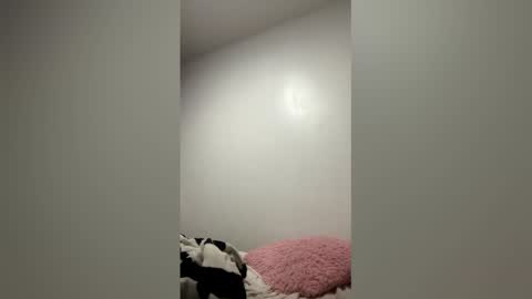 Cristal Independent model online show from February 20, 2026, 10:05 am