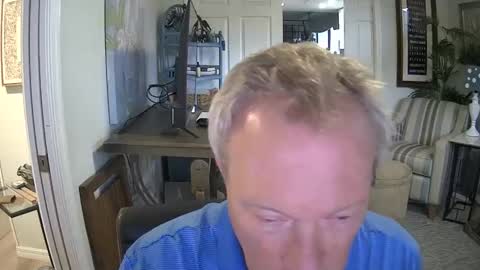 Snapshot of dirkpitt223 chatting on March 5, 2025, 9:15 pm DirtkPitt Fun guy working online show from March 5, 2025, 9:15 pm