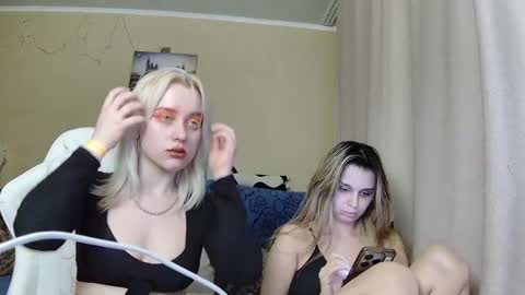 Dirty Kiss69 online show from April 14, 2026, 10:27 pm