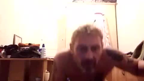 Snapshot of dirtyboy5152 chatting on November 16, 2025, 3:39 pm dirtyboy5152 online show from November 16, 2025, 3:39 pm