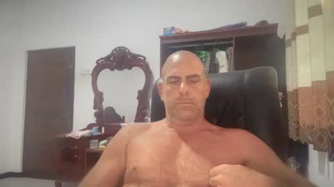 Snapshot of dirtydanlondon chatting on February 15, 2025, 3:09 am Dirtydanlondon online show from February 15, 2025, 3:09 am