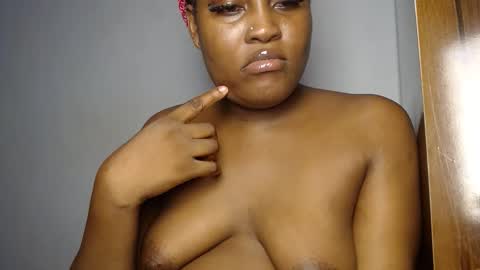 Snapshot of dirtydesirebabe chatting on March 5, 2026, 6:37 pm dirtydesirebabe online show from March 5, 2026, 6:37 pm