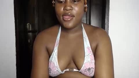 Snapshot of dirtydesirebabe chatting on March 25, 2026, 4:18 am dirtydesirebabe online show from March 25, 2026, 4:18 am