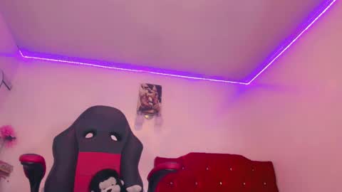 Naomy  online show from January 20, 2025, 7:14 pm