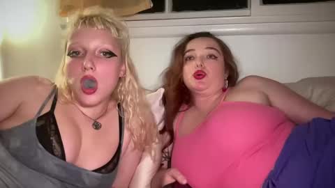 Snapshot of dirtylaneyjane chatting on December 16, 2024, 2:15 am Laney Jane online show from December 16, 2024, 2:15 am