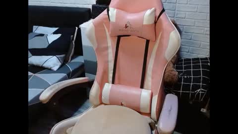 Snapshot of dirtylexa31 chatting on December 2, 2024, 9:39 pm LEXA online show from December 2, 2024, 9:39 pm