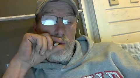 Snapshot of dirtynastyoldman chatting on March 10, 2025, 1:34 am dirtynastyoldman online show from March 10, 2025, 1:34 am