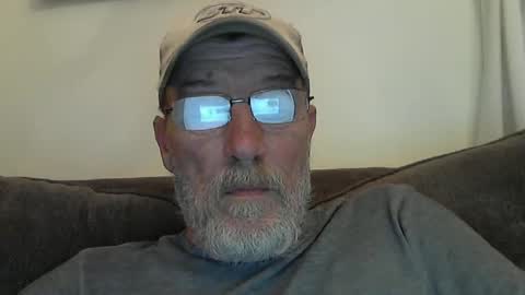 Snapshot of dirtynastyoldman chatting on March 11, 2025, 1:05 am dirtynastyoldman online show from March 11, 2025, 1:05 am