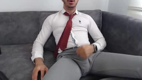 dirtyybooyy77 online show from May 13, 2026, 10:01 am