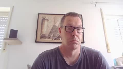 Snapshot of disney0988 chatting on June 4, 2026, 8:42 am disney0988 online show from June 4, 2026, 8:42 am