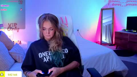 JASMINE online show from April 10, 2026, 2:22 pm