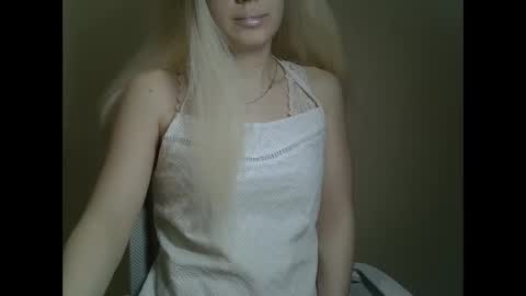 Snapshot of ditamilton chatting on February 11, 2025, 8:20 pm DitaMilton online show from February 11, 2025, 8:20 pm