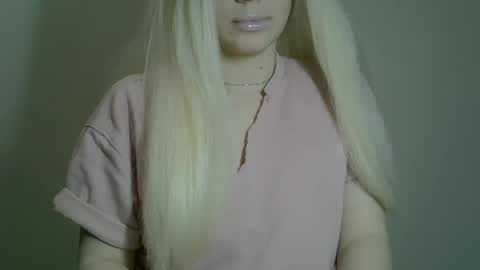 Snapshot of ditamilton chatting on February 12, 2025, 8:40 pm DitaMilton online show from February 12, 2025, 8:40 pm