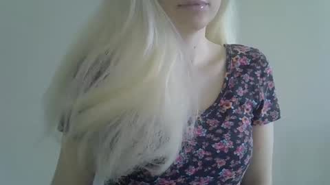 Snapshot of ditamilton chatting on February 19, 2025, 9:06 am DitaMilton online show from February 19, 2025, 9:06 am
