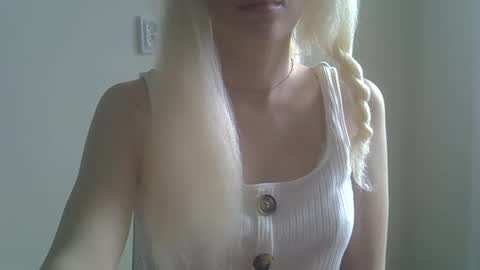 Snapshot of ditamilton chatting on September 13, 2025, 10:26 am DitaMilton online show from September 13, 2025, 10:26 am