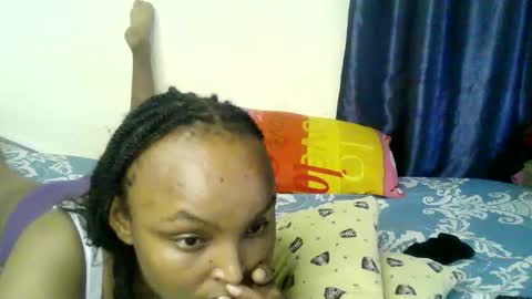 diva_cheupe online show from April 11, 2026, 8:35 pm