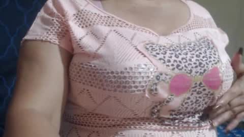 Snapshot of diviina chatting on June 20, 2026, 5:27 pm diviina online show from June 20, 2026, 5:27 pm