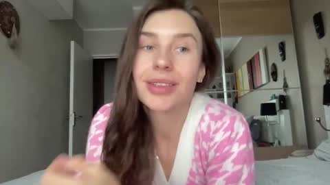 Valerie online show from February 6, 2025, 9:32 am