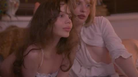 Eva and Lucia online show from June 11, 2026, 10:08 pm
