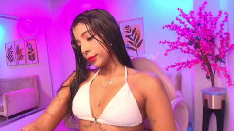 Cloe  online show from February 3, 2026, 11:15 am