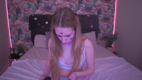 DivineJasss online show from February 18, 2026, 6:09 am