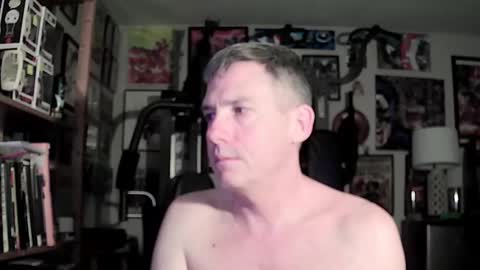 dix_handley_50 online show from December 4, 2024, 3:48 am