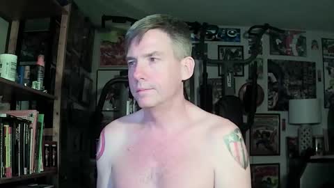 dix_handley_50 online show from March 28, 2026, 1:05 am