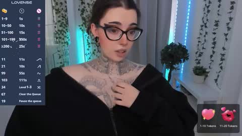 Snapshot of dixipixi_ chatting on March 13, 2026, 5:47 am dixipixi_ online show from March 13, 2026, 5:47 am