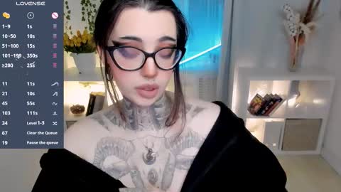 Snapshot of dixipixi_ chatting on March 29, 2026, 5:51 am dixipixi_ online show from March 29, 2026, 5:51 am