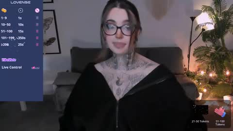 Snapshot of dixipixi_ chatting on April 16, 2026, 6:03 am dixipixi_ online show from April 16, 2026, 6:03 am