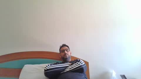 djac1987 online show from October 3, 2025, 10:45 am