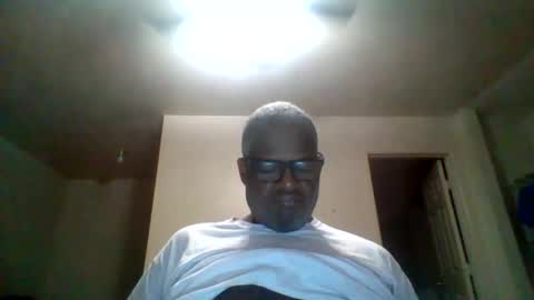 Snapshot of djbignuttsbrownass24 chatting on October 3, 2025, 3:36 am djbignuttsbrownass24 online show from October 3, 2025, 3:36 am