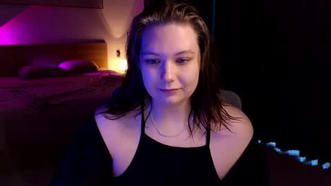 Jenia online show from May 25, 2026, 10:10 am