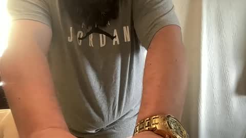 Snapshot of djfreeque chatting on September 27, 2025, 9:09 pm djfreeque online show from September 27, 2025, 9:09 pm