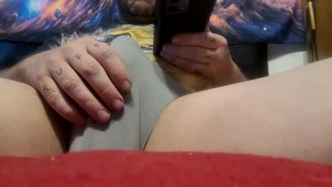 Snapshot of djirie1 chatting on December 17, 2024, 8:43 pm Tunes online show from December 17, 2024, 8:43 pm