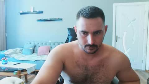 STR8 BOYv online show from September 16, 2025, 1:34 pm
