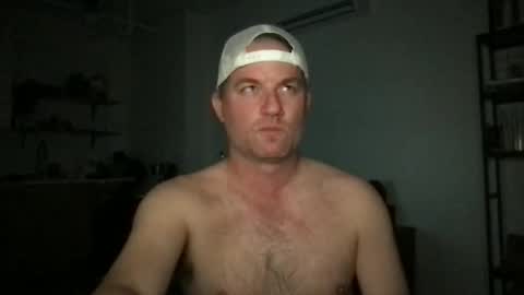 Snapshot of djswpy chatting on April 10, 2026, 9:14 am TriflinYoBitch online show from April 10, 2026, 9:14 am