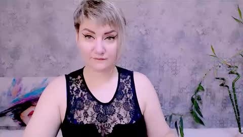 Snapshot of djullia chatting on October 25, 2025, 5:48 am djullia online show from October 25, 2025, 5:48 am