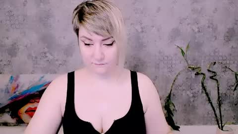 djullia online show from May 10, 2026, 5:01 am