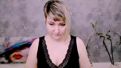 djullia online show from May 18, 2026, 6:08 am