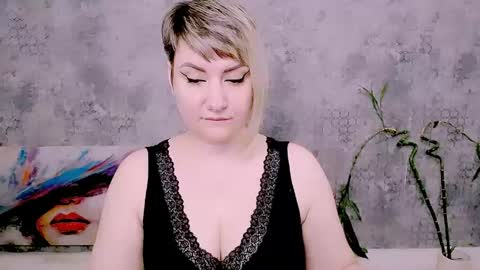 djullia online show from May 25, 2026, 5:57 am