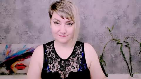 djullia online show from May 31, 2026, 5:04 am