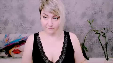 Snapshot of djullia chatting on June 26, 2026, 6:51 am djullia online show from June 26, 2026, 6:51 am
