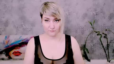 Snapshot of djullia chatting on June 29, 2026, 10:15 am djullia online show from June 29, 2026, 10:15 am