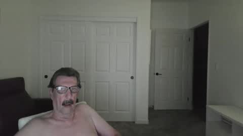 dkallencat1 online show from May 10, 2026, 5:12 am
