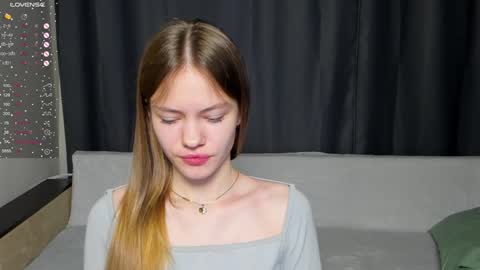 Polly and Kiriko online show from December 28, 2024, 11:16 pm