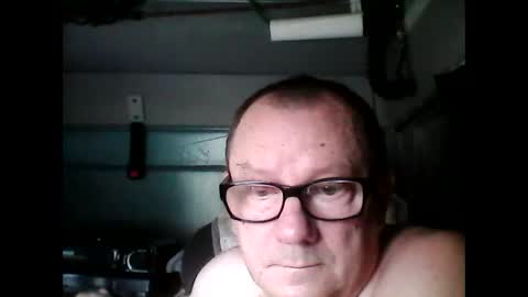 Snapshot of dobrybogdan chatting on November 9, 2025, 9:51 am dobrybogdan online show from November 9, 2025, 9:51 am