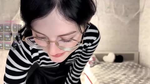 Snapshot of dodiebabikian chatting on October 31, 2025, 9:05 pm Annie PVT IS OPEN online show from October 31, 2025, 9:05 pm