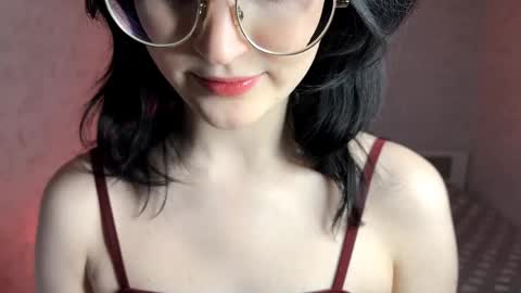Snapshot of dodiebabikian chatting on May 7, 2026, 9:20 pm Annie PVT IS OPEN online show from May 7, 2026, 9:20 pm